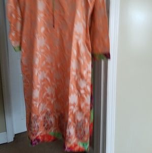 Indian Pakistani shalwar kameez